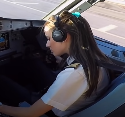 Ben Gurion Airport Beautiful Female Pilot Landing Airbus A Cockpit